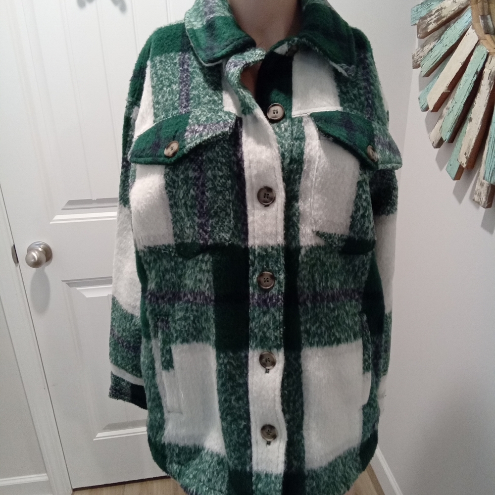 2-$10... Avec Les Filles Plaid Green & White Plaid Women's Jacket/Shacket Size S